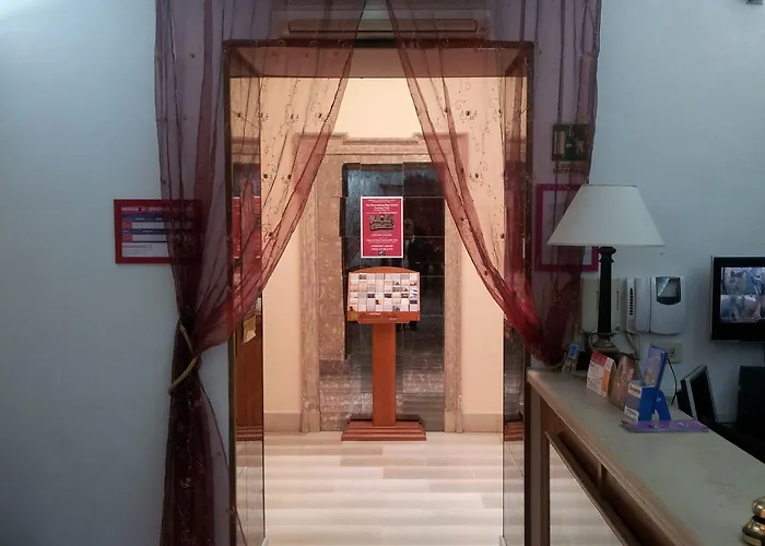 Center 2 Hotel