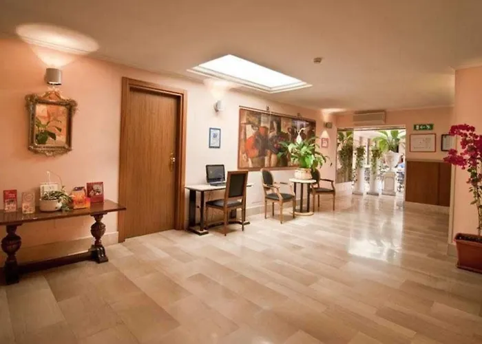Center 2 Hotel Rome