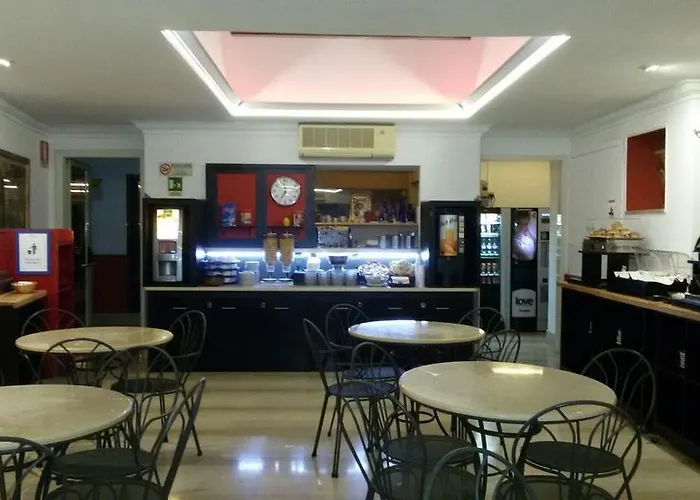 Center 2 3*